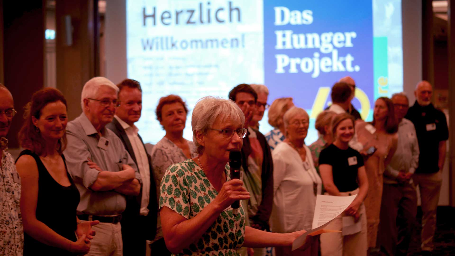 Begrüßungsansprache 40-Jahre Das Hunger Projekt, Treffen in München
